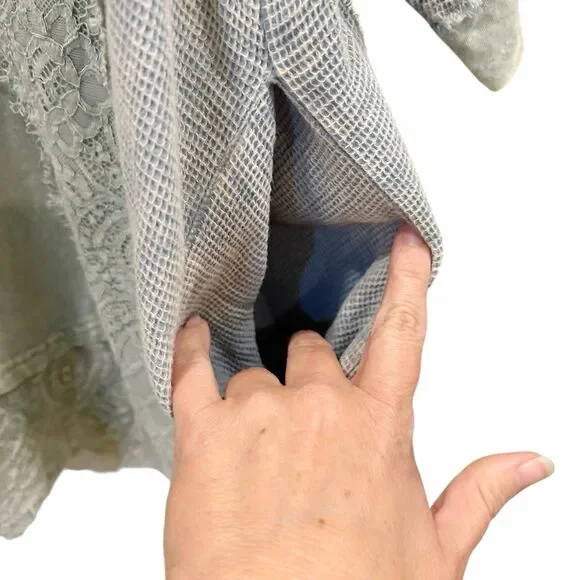 Oli & Hali Washed Number Patchwork Mixed Media Lace Tee Sz L Green/Blue - Picture 7 of 8